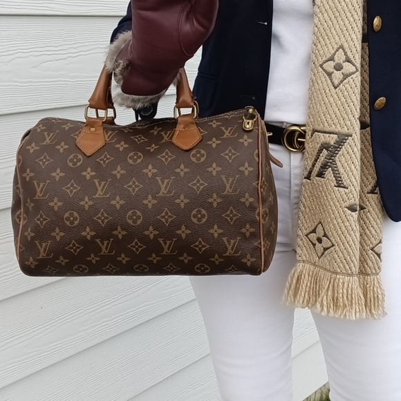 Louis Vuitton Handbags - Louis Vuitton Vintage Monogram Speedy 30 Satchel!